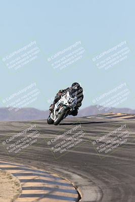 media/Dec-07-2025-CVMA (Sun) [[3e7d2de5dc]]/Race 7-Formula Lightweight Twins Shootout/